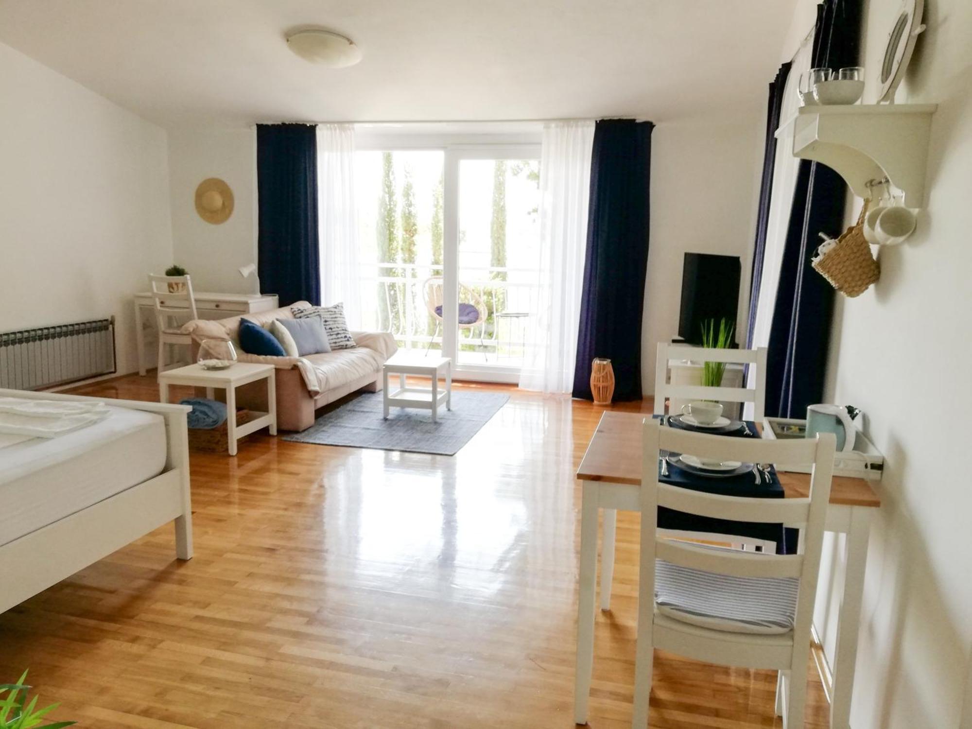 מלון פירובאץ Bed & Breakfast Pansion Rade חדר תמונה