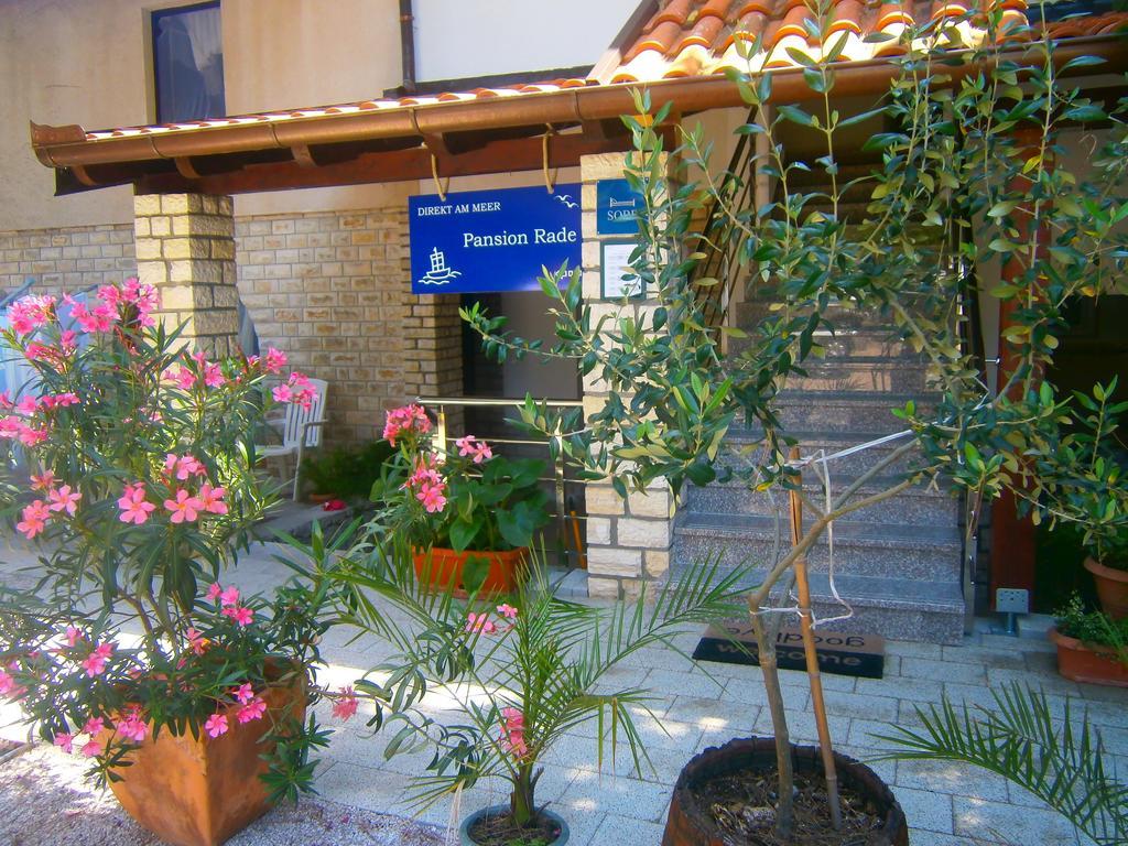 מלון פירובאץ Bed & Breakfast Pansion Rade מראה חיצוני תמונה