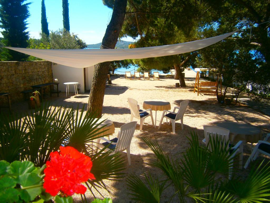 מלון פירובאץ Bed & Breakfast Pansion Rade מראה חיצוני תמונה